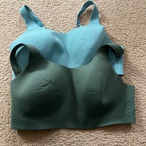 Victoria Secret Featherweight Seamless Comfort Bra Set - Teal and Green